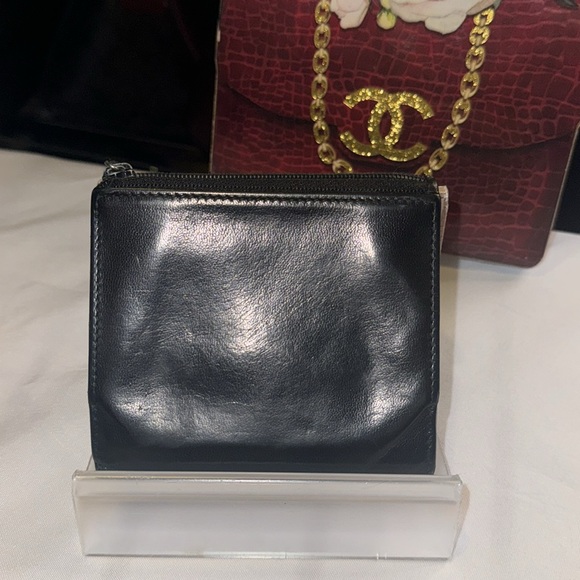 Authentic Gucci Black Leather Bifold Wallet With Silver Metal GUC - Picture 4 of 16
